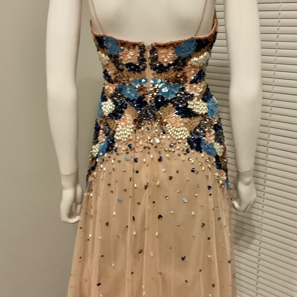 Aidan by Aidan Mattox SZ-0 Women's V-Neck Sequin Cocktail Dress. Retail $320 - Picture 8 of 13